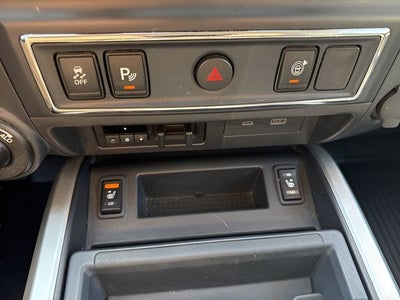 2022 Nissan Titan SV