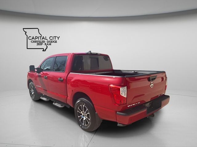 2022 Nissan Titan SV