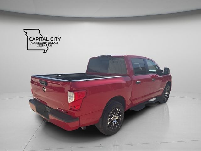 2022 Nissan Titan SV