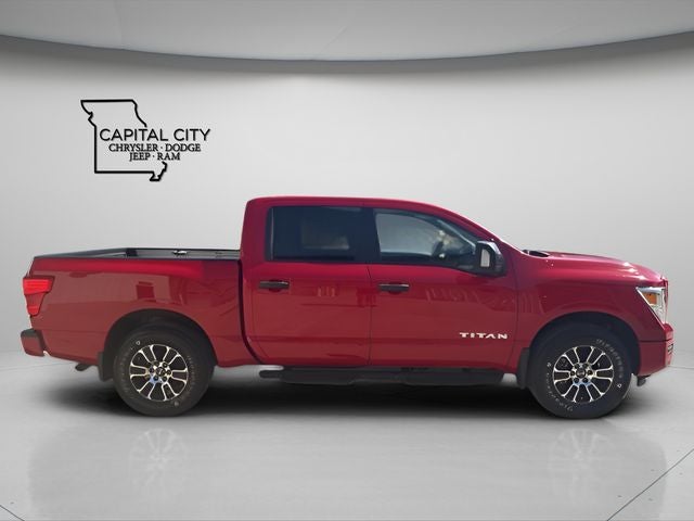 2022 Nissan Titan SV