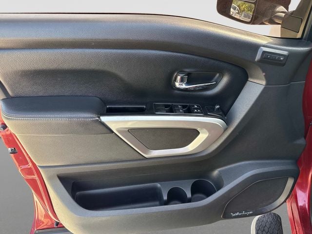 2017 Nissan Titan XD SL