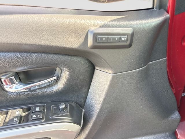2017 Nissan Titan XD SL