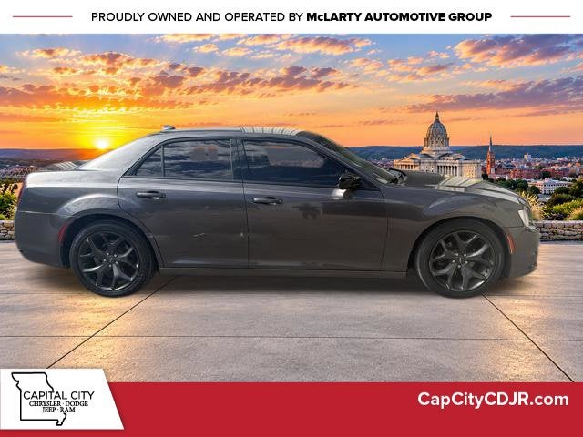 2020 Chrysler 300 Touring