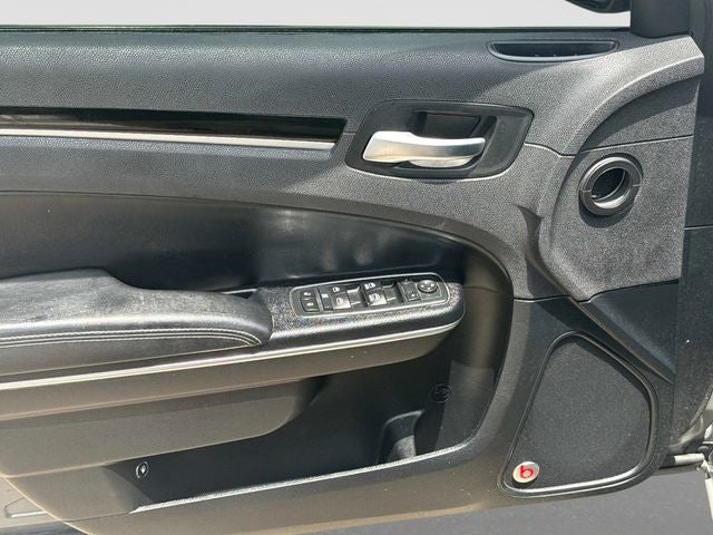 2017 Chrysler 300 S