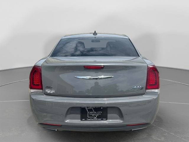2017 Chrysler 300 S