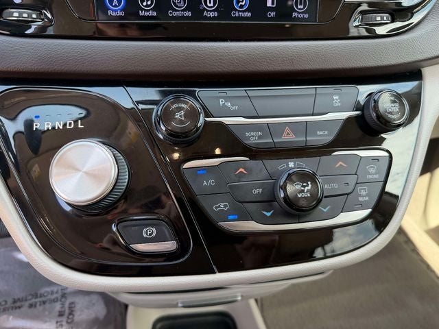2017 Chrysler Pacifica Touring L