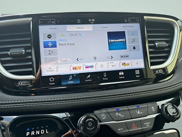 2026 Chrysler Pacifica Select