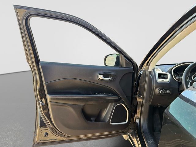 2017 Jeep New Compass Latitude