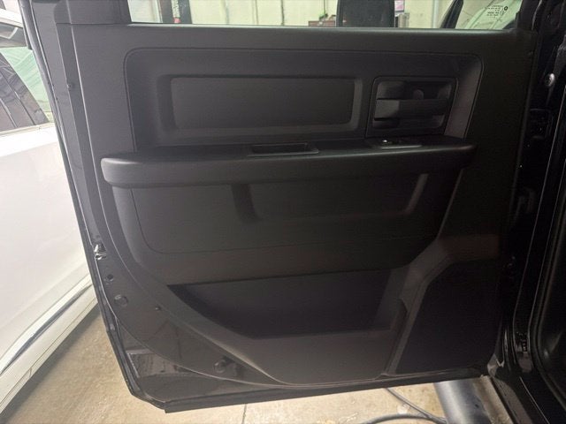 2026 RAM 2500 Black Express