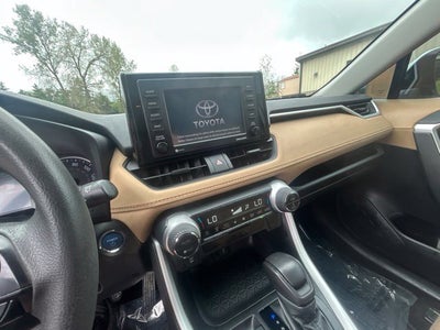 2021 Toyota RAV4 Hybrid XLE