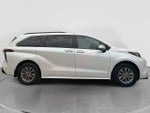 2022 Toyota Sienna XLE 8 Passenger