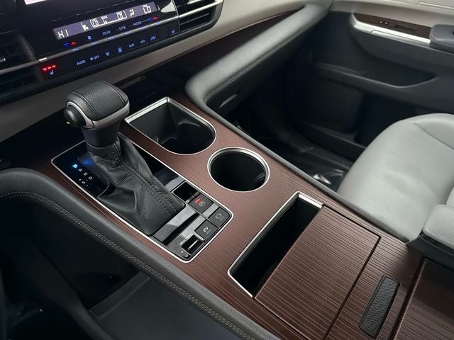 2022 Toyota Sienna XLE 8 Passenger