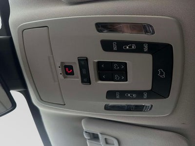 2022 Toyota Sienna XLE 8 Passenger