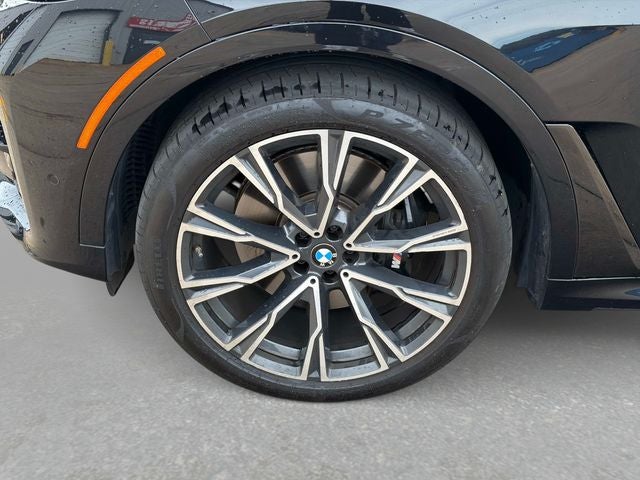 2021 BMW X7 M50i