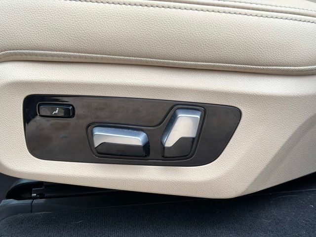 2021 BMW X7 M50i