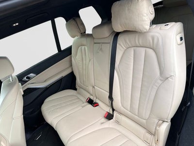 2021 BMW X7 M50i