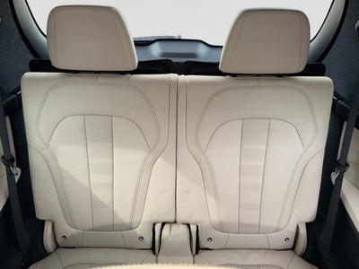 2021 BMW X7 M50i