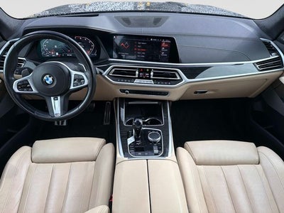 2021 BMW X7 M50i