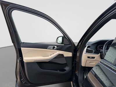2021 BMW X7 M50i