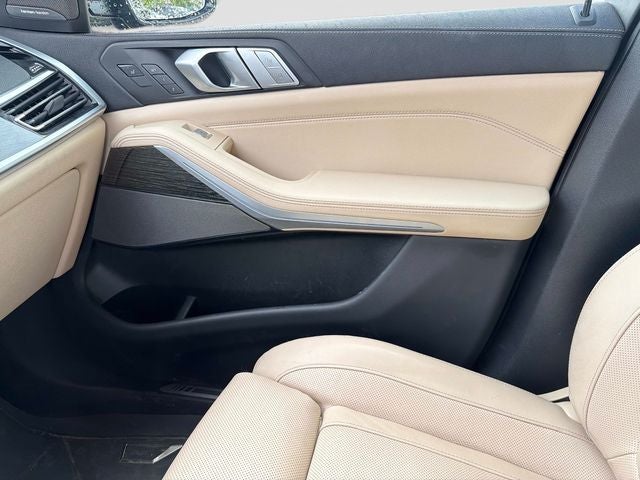 2021 BMW X7 M50i