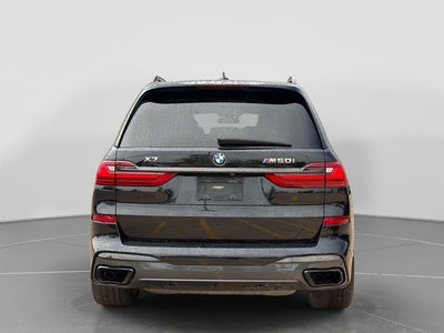 2021 BMW X7 M50i