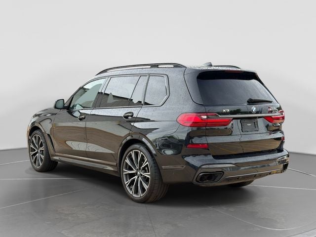 2021 BMW X7 M50i