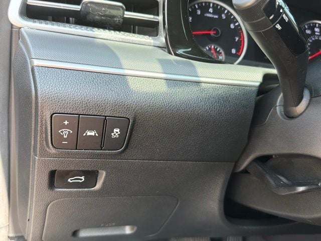 2023 Kia K5 LXS