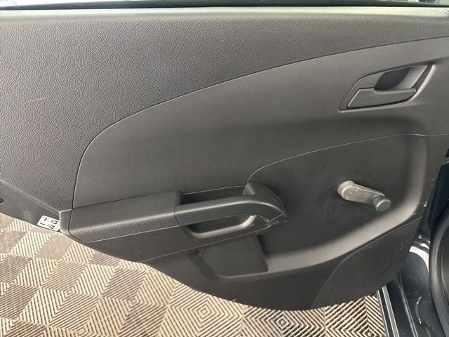 2016 Chevrolet Sonic LS