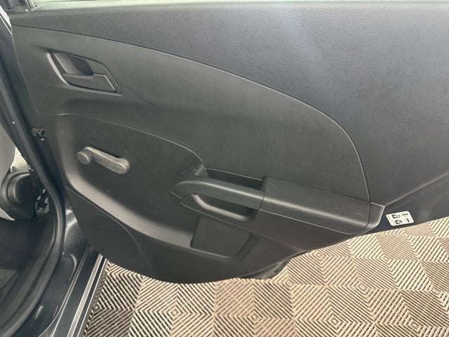 2016 Chevrolet Sonic LS