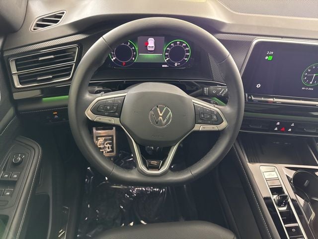 2025 Volkswagen Atlas Cross Sport 2.0T SEL R-Line Black