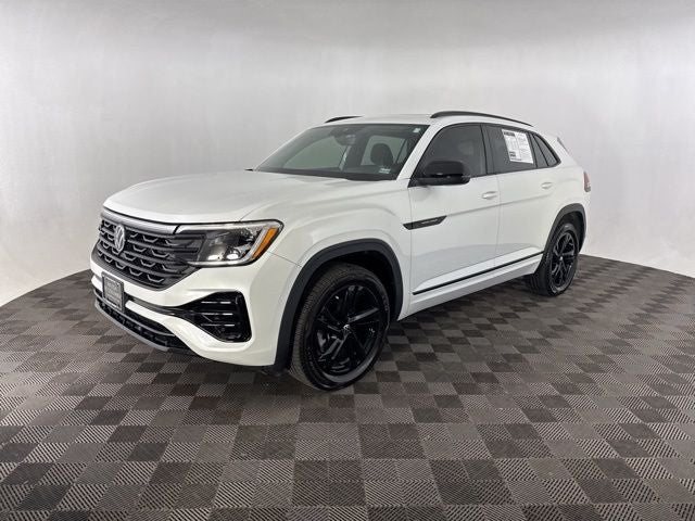 2025 Volkswagen Atlas Cross Sport 2.0T SEL R-Line Black
