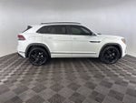 2025 Volkswagen Atlas Cross Sport 2.0T SEL R-Line Black