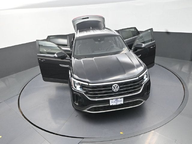 2026 Volkswagen Atlas Cross Sport SE w/Technology