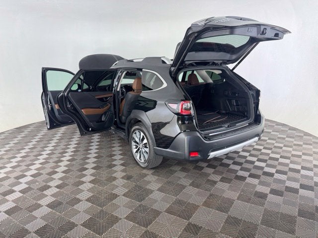 2023 Subaru Outback Touring