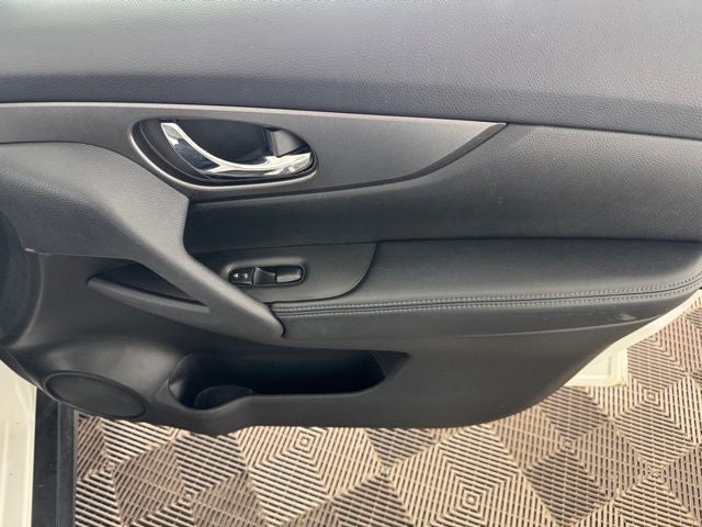 2014 Nissan Rogue SV