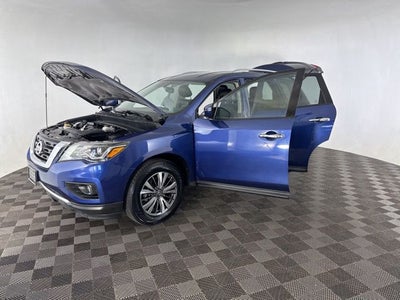 2020 Nissan Pathfinder SL