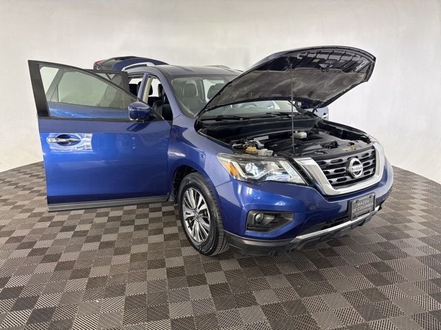 2020 Nissan Pathfinder SL