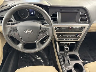2016 Hyundai Sonata SE