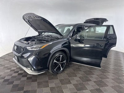 2022 Toyota Highlander XSE