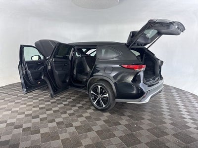 2022 Toyota Highlander XSE