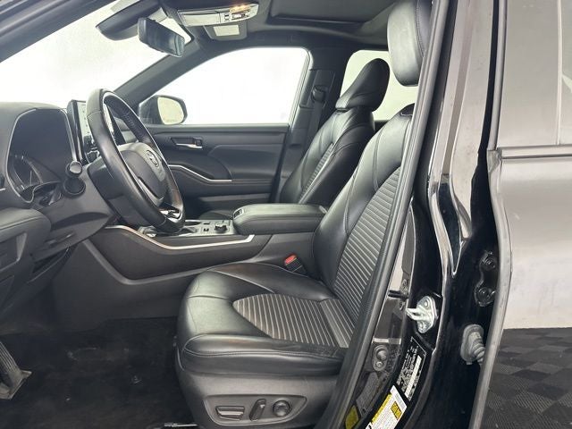 2022 Toyota Highlander XSE