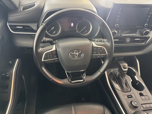 2022 Toyota Highlander XSE