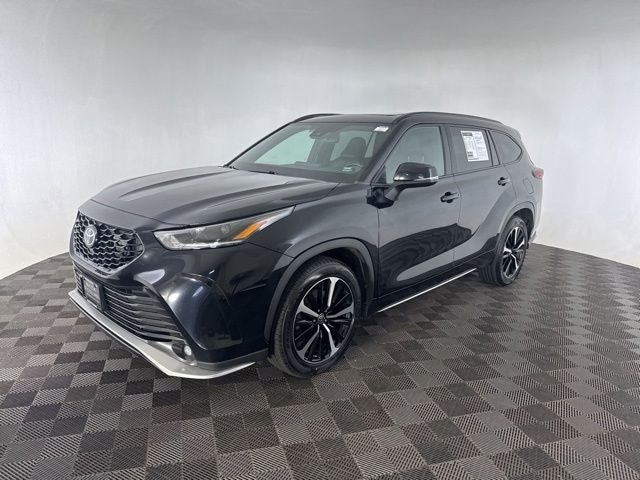 2022 Toyota Highlander XSE