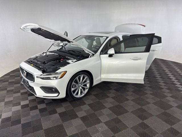 2020 Volvo S60 T5 Momentum