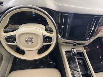 2020 Volvo S60 T5 Momentum