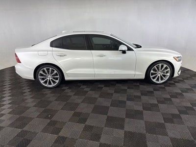 2020 Volvo S60 T5 Momentum