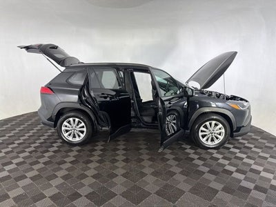 2022 Toyota Corolla Cross LE