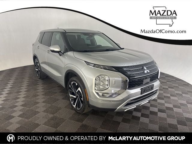 2023 Mitsubishi Outlander SE