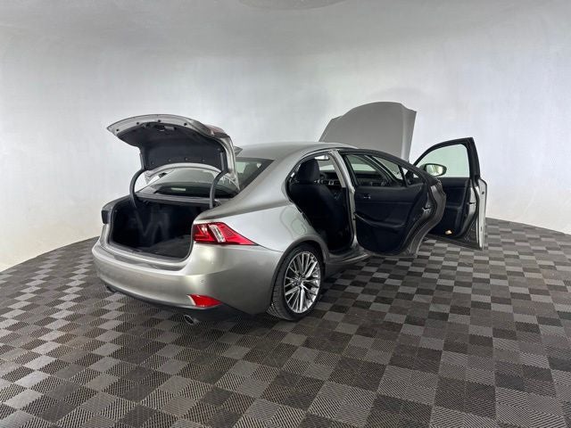 2016 Lexus IS 300