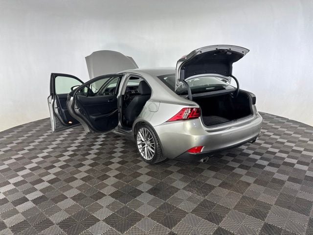 2016 Lexus IS 300